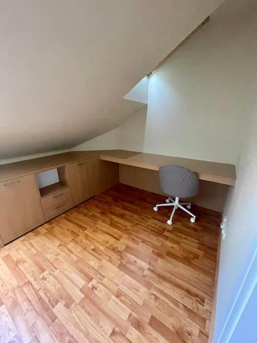 Huge Two Floor Apartment On The Park Colonnade With Free Parking For One Car, 160 Sqm 卡罗维发利 外观 照片